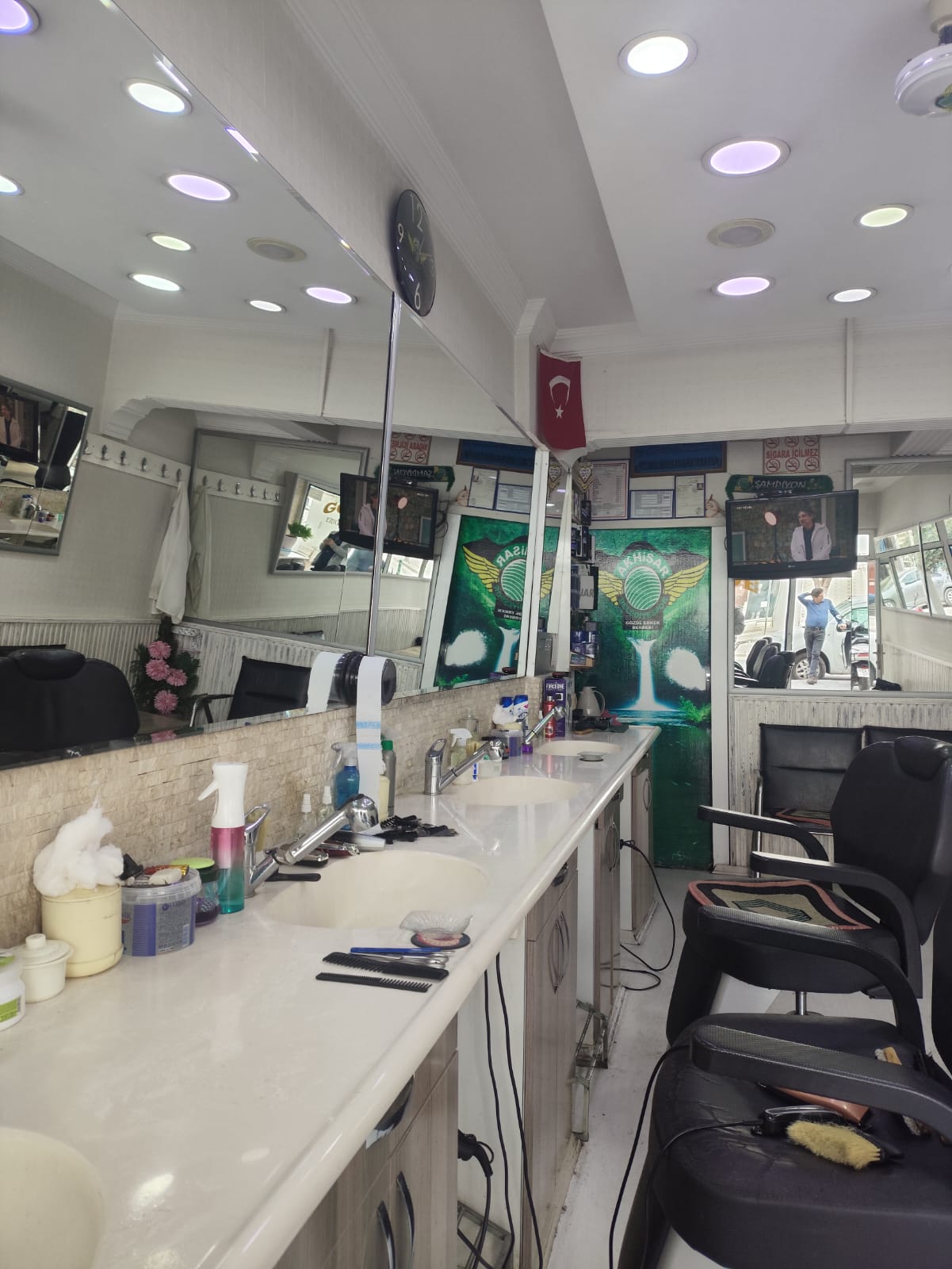 Kuaför Salonu Görünümü 10